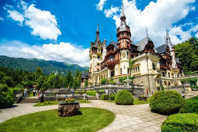 Day trip to Peles Castle, Dracula's Castle and Brasov