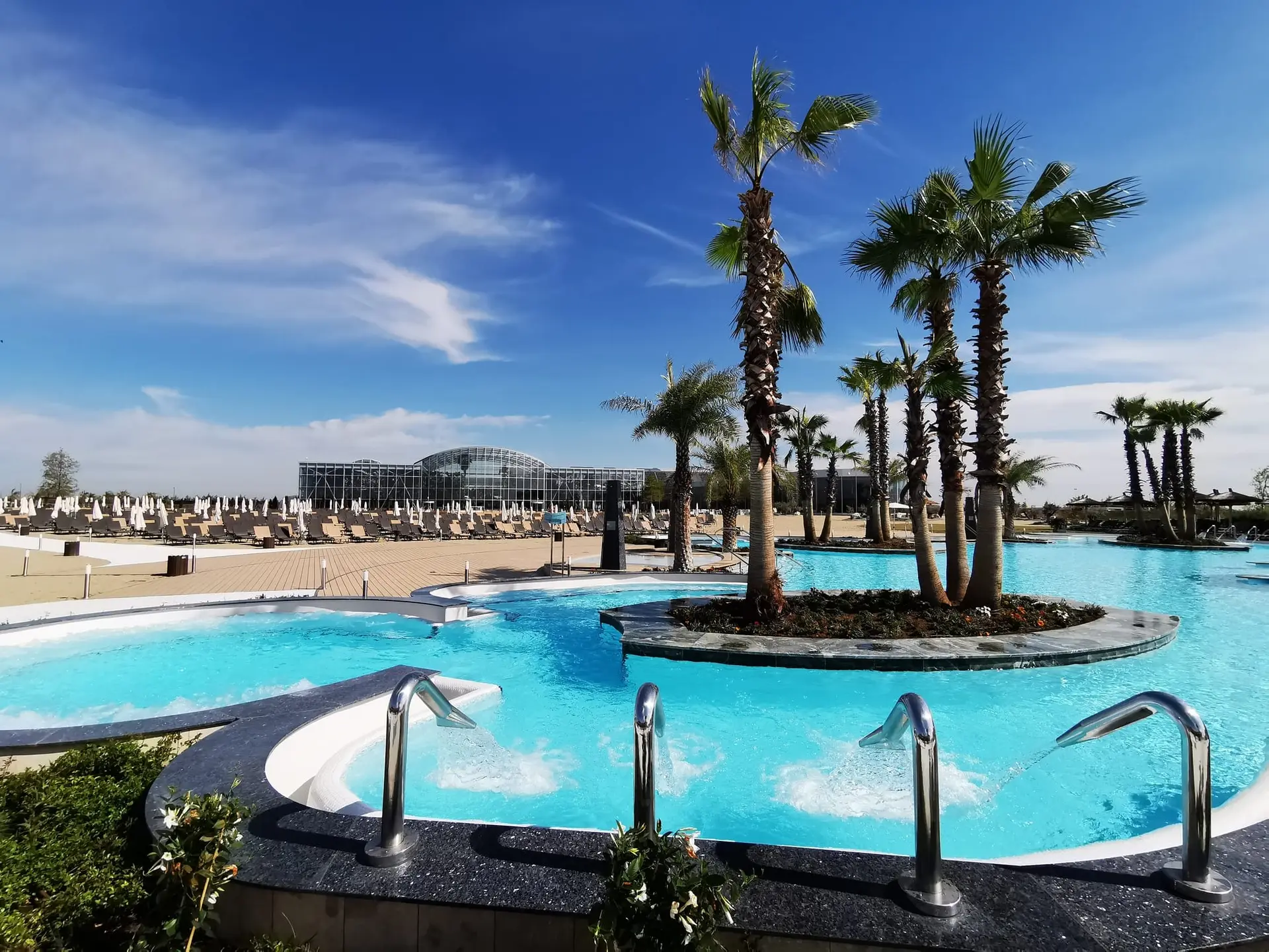 Therme Bucharest thermal water area